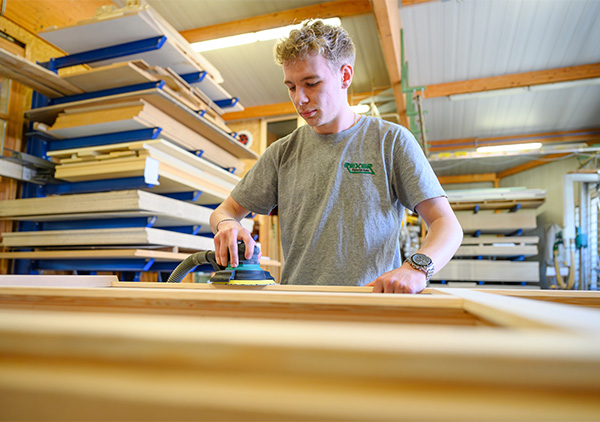 Werkstatt_Mitarbeiter_4